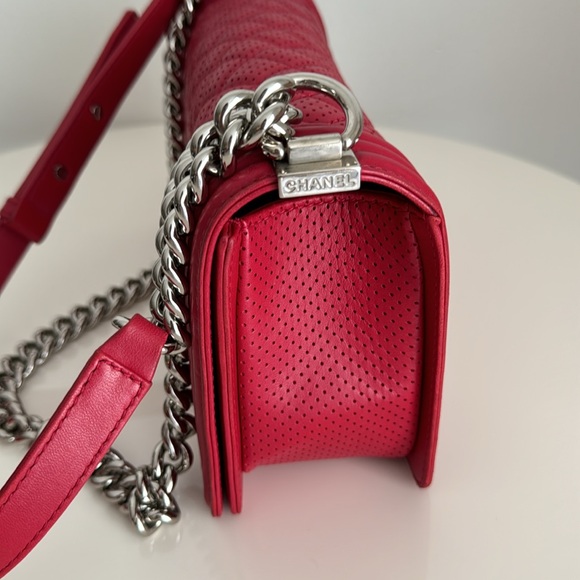 ❌SOLD❌ CHANEL *Limited Edition* Perforated Medium Boy Bag with Silver Hardware - Picture 15 of 17